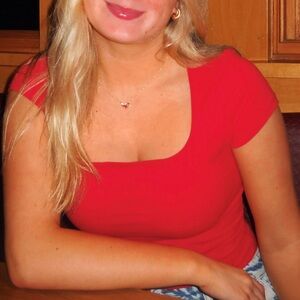 red square neck fitting top amazon